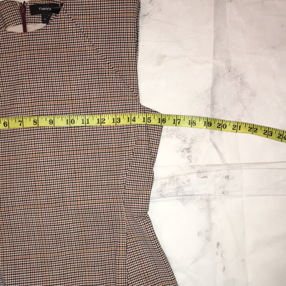 THEORY NWT FINE WOOL PENCIL SHEATH DRESS - Picture 10 of 11